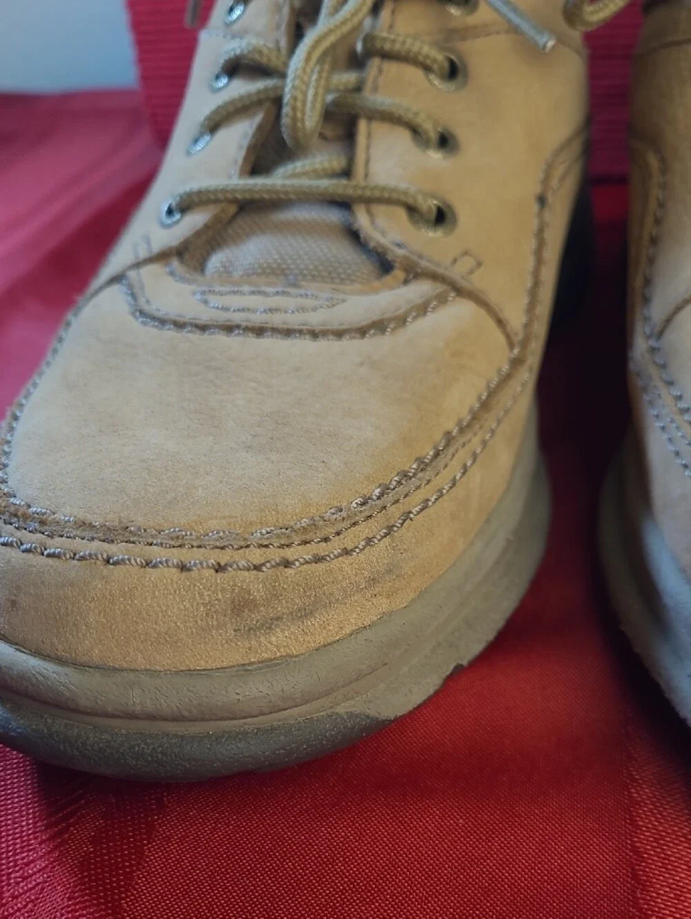 Rockport World Tour Classic Men's Size 10 Sand Tan Nubuck Leather Oxford Sneaker